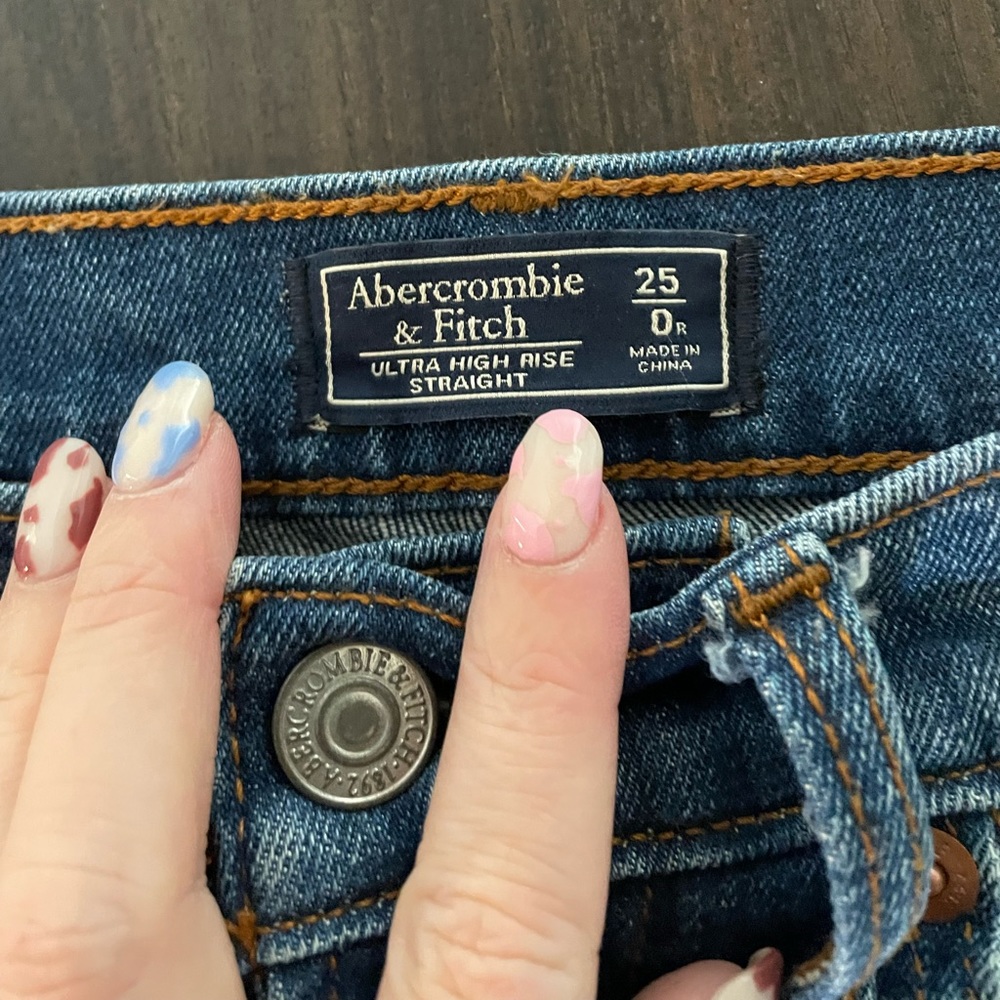 Abercrombie & Fitch Ultra High Rise Straight Jeans